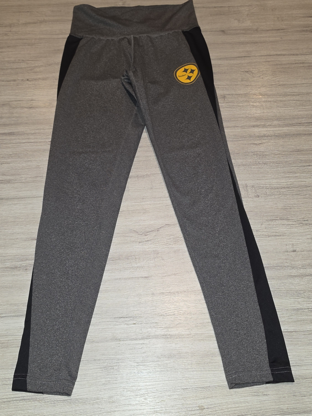 NFL Team Apparel Pittsburgh Steelers Gamday Leggings Women's Gray Size M